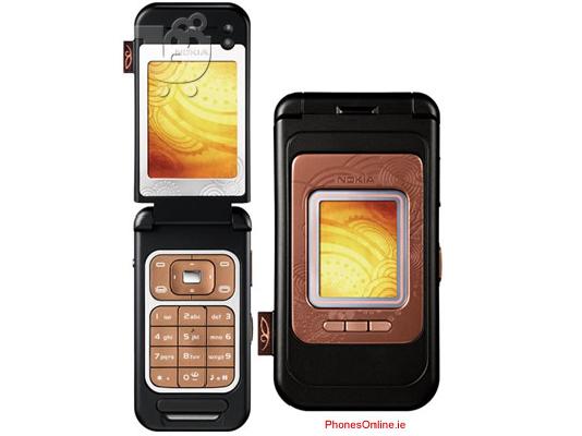 PoulaTo: NOKIA 7390 3G